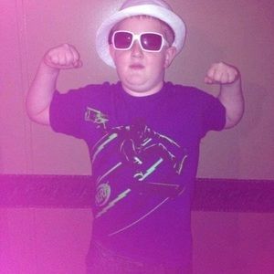 Meet your Posher, Brady